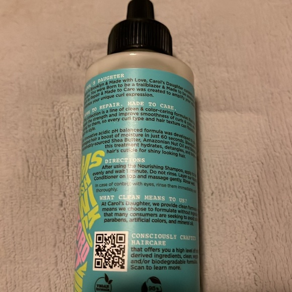 Carol’s Daughter Born to Repair Moisture Treatment - Picture 3 of 5